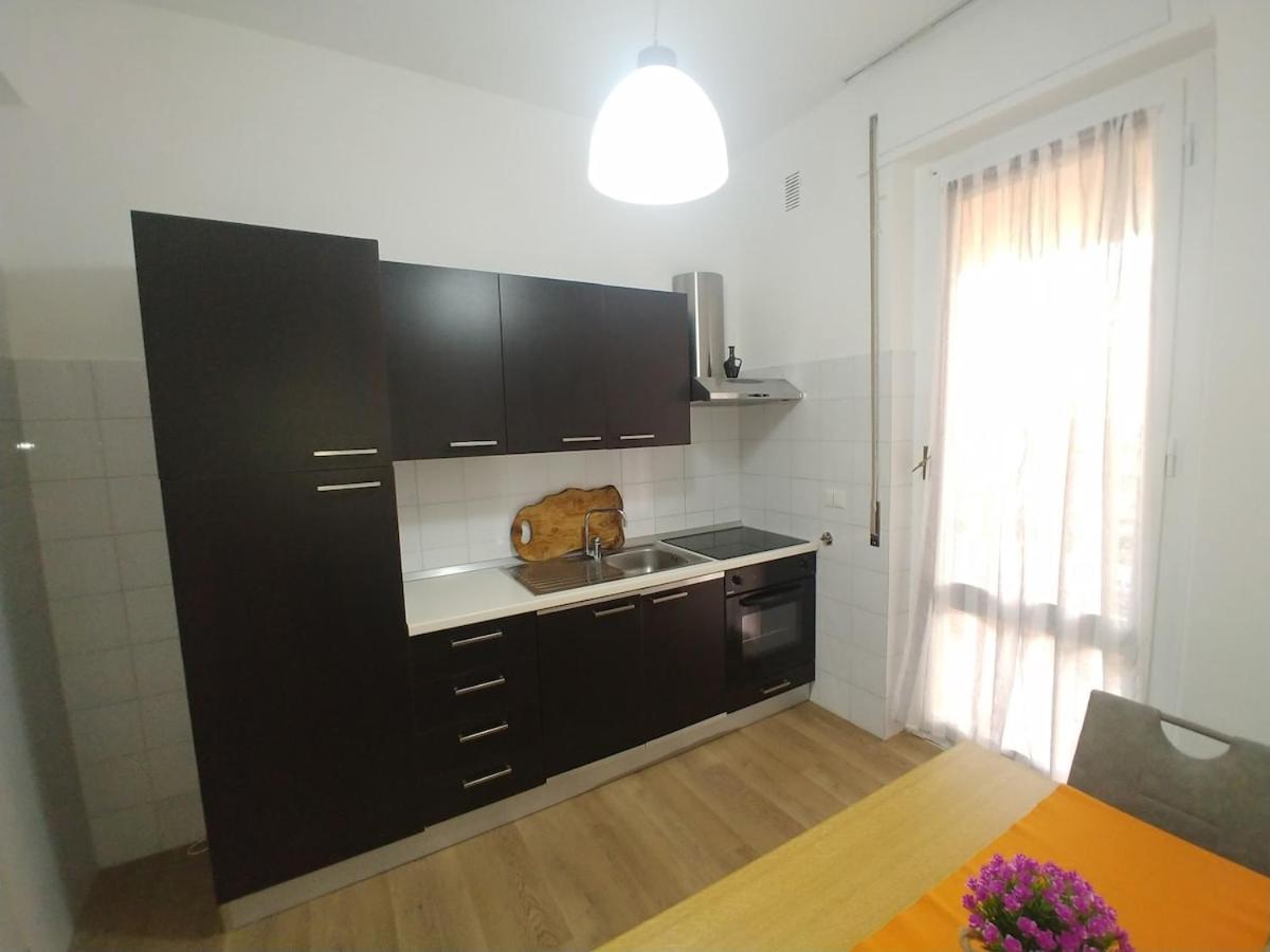 Super Vista Al Grattacielo Di Lavagna Appartement Buitenkant foto