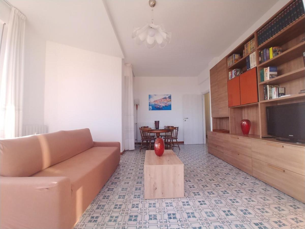 Super Vista Al Grattacielo Di Lavagna Appartement Buitenkant foto